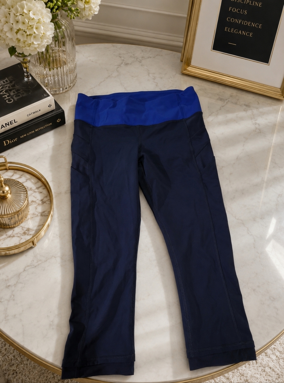 lululemon athletica 4 Navy Capri Leggings with Royal Blue Waistband